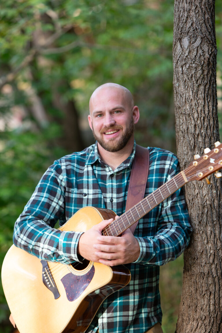 Live Music by Derrick Tea at Wild Hare Cider Berryville