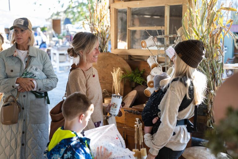 Lucketts Fall Market